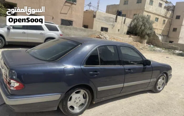 مرسيدس بنز ‏الفئة-E ‏E 200 ‏1999
