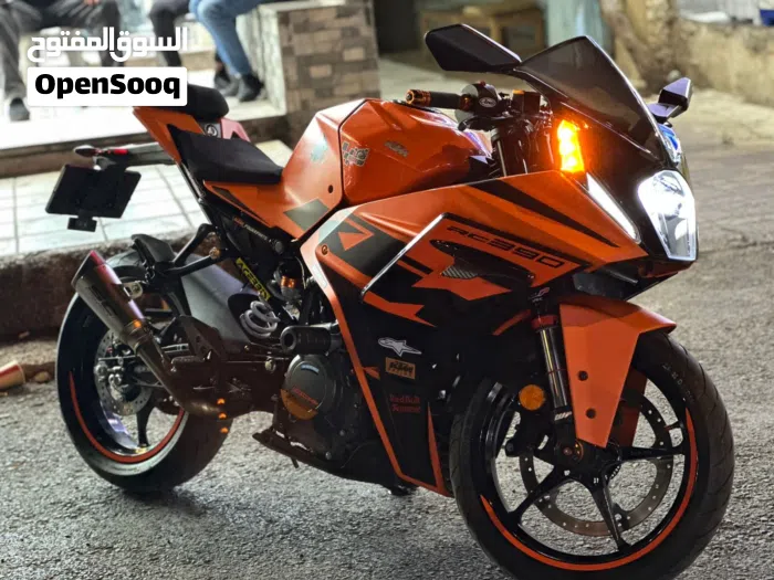 كاي تي ام RC 390 2022 250 - 499 سي سي