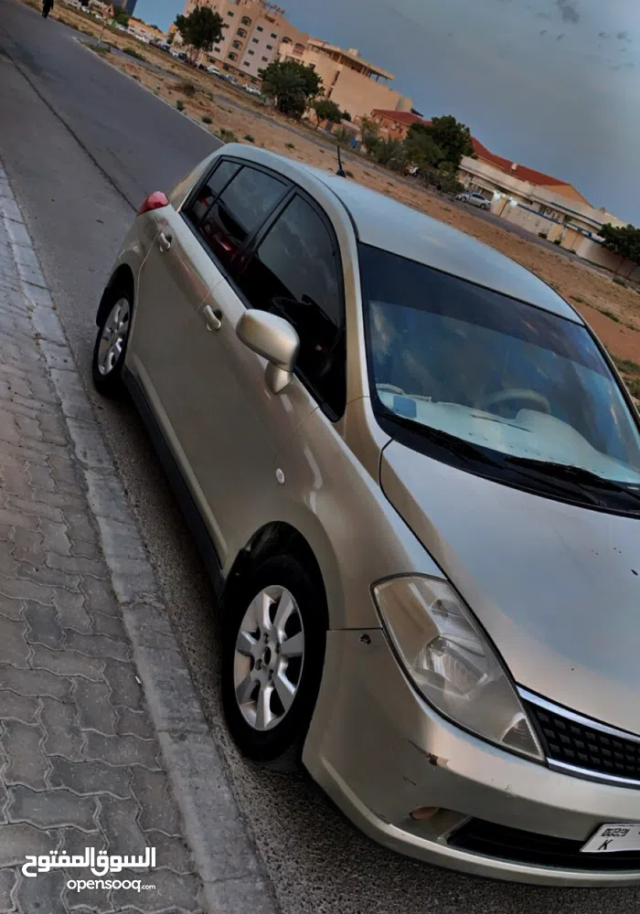 نيسان ‏تيدا ‏2008