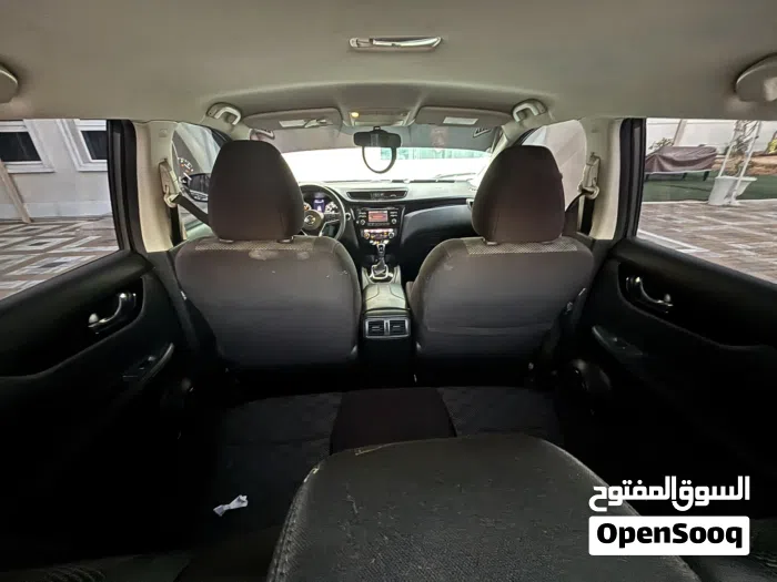 نيسان ‏روج ‏SV ‏2018