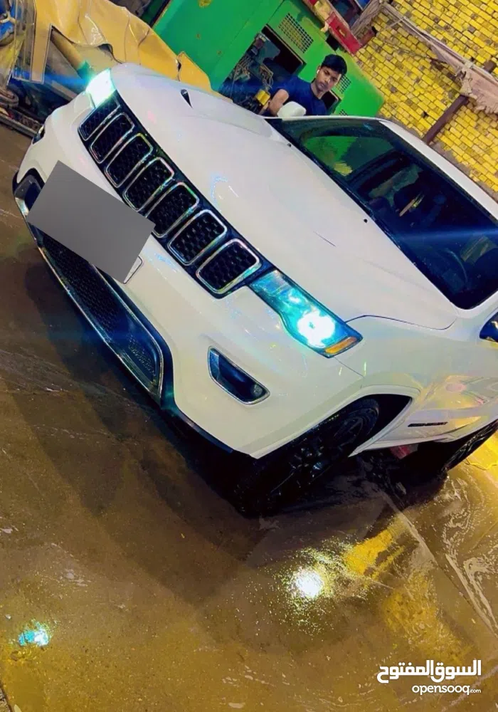 جيب ‏جراند شيروكى ‏Overland 4xe ‏2019