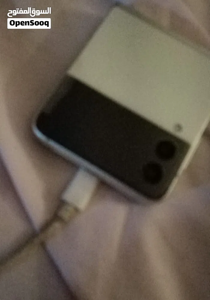 Samsung ‏Galaxy Z Flip3 5G ‏8 GB ‏Pearl White