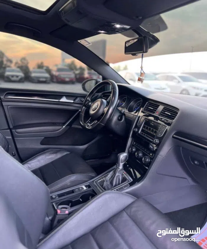فولكسفاغن ‏جولف R ‏Golf R ‏2016