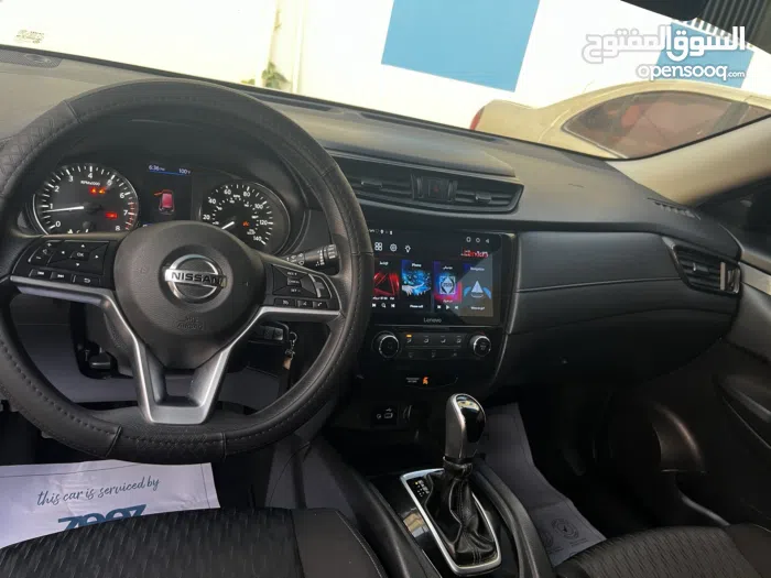 نيسان ‏روج ‏SV ‏2020