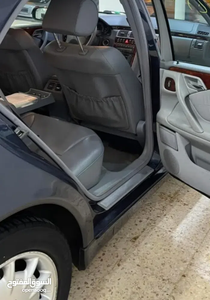 مرسيدس بنز ‏الفئة-E ‏E 200 ‏2000