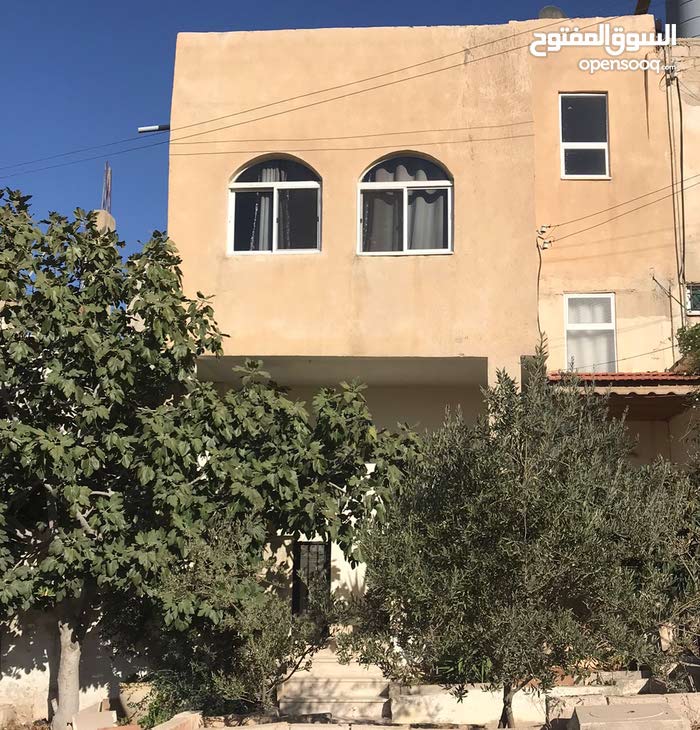 منزل طابقين عمان ماركا الجنوبيه اسكان المرقب 115671461