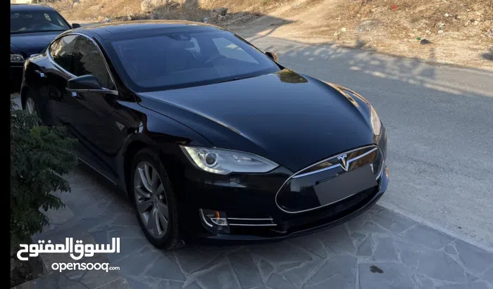 تيسلا ‏موديل S ‏Standard Range ‏2015